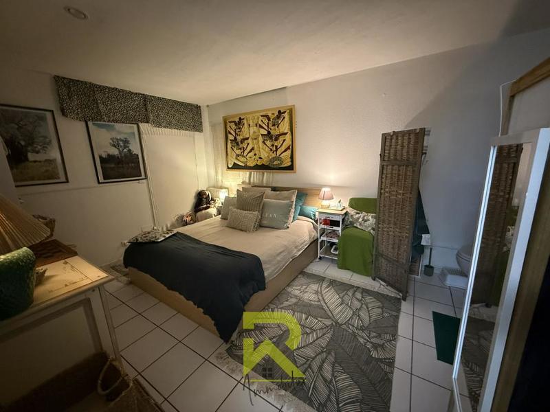 Local commercial - 151 m² - 2 pièces