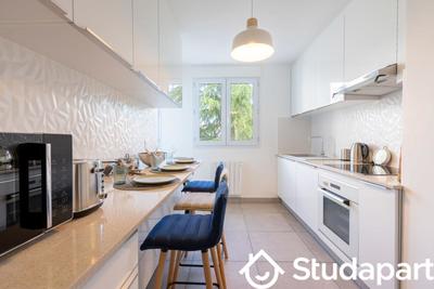 Chambre - 11 m² - 1 pièce