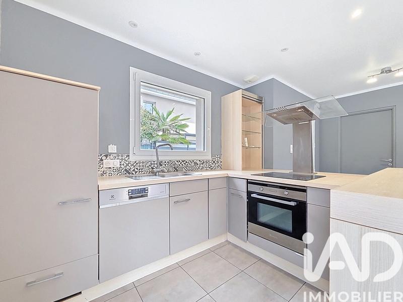 Maison - 145 m² - 8 pièces