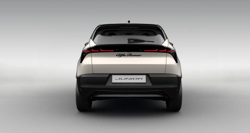Alfa Romeo Junior Electrique Elettrica 156 ch Premium