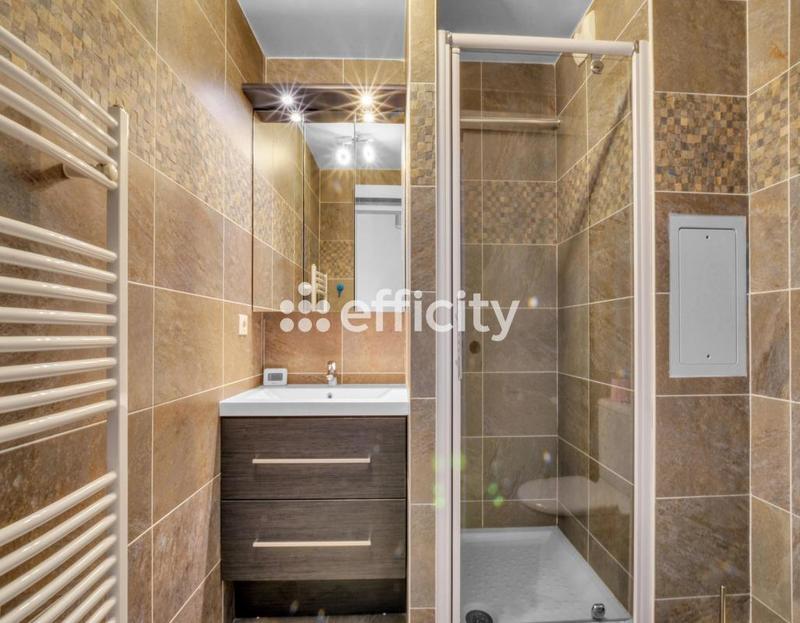 Appartement - 81 m² - 4 pièces