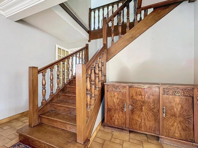 Maison - 280 m² - 8 pièces