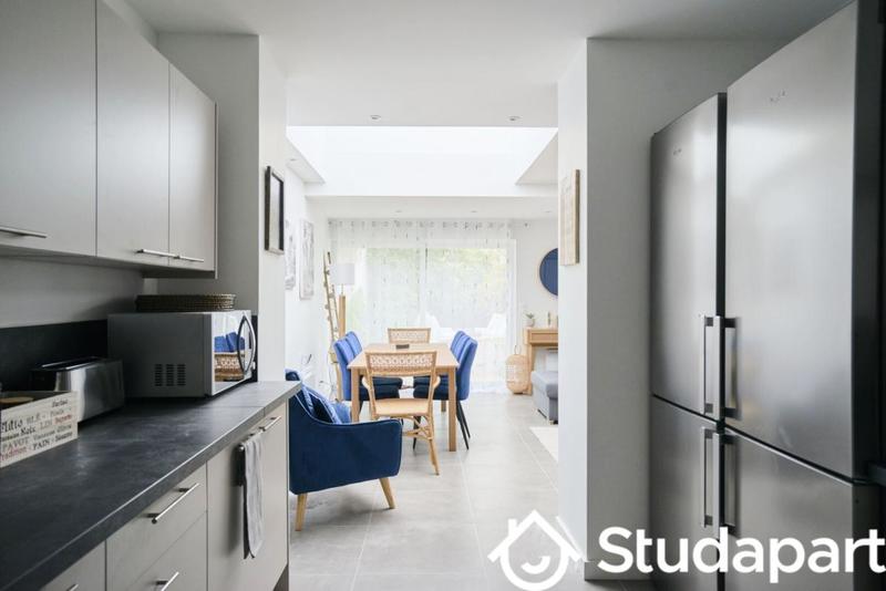 Chambre - 13 m² - 1 pièce