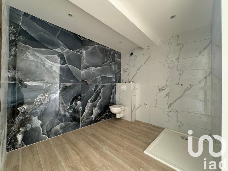 Maison - 214 m² - 6 pièces