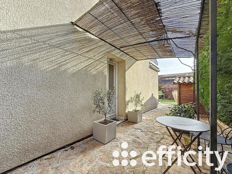 Maison - 186 m² - 6 pièces