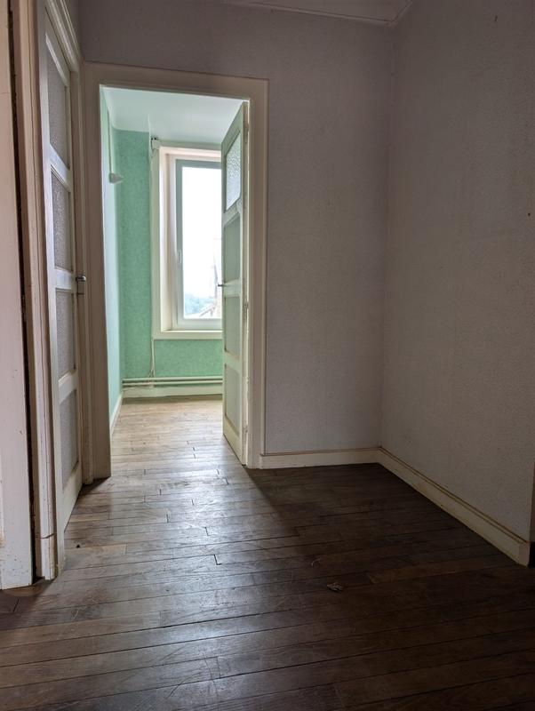 Maison - 168 m² - 10 pièces