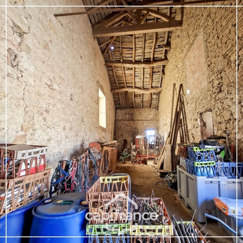 Maison - 266 m² - 4 pièces