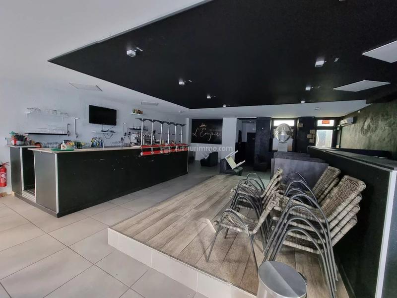 Immeuble - 237 m² - 5 pièces