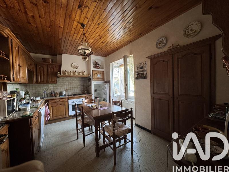 Maison - 292 m² - 10 pièces