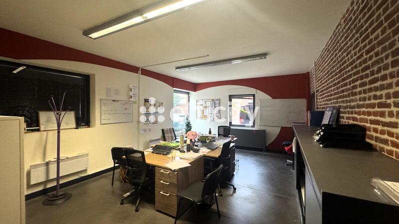 Bureau - 636 m² - 10 pièces