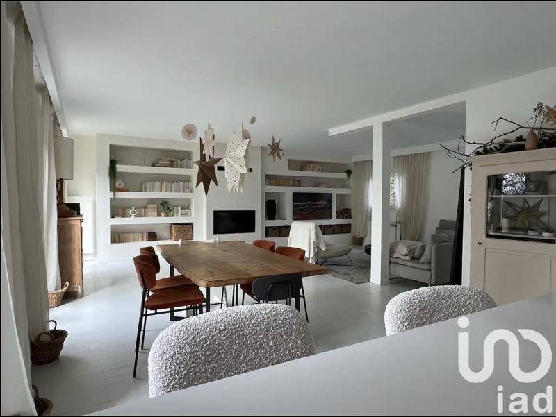 Maison - 142 m² - 6 pièces