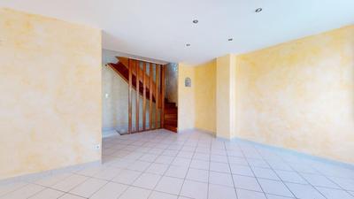 Maison - 96 m² - 3 pièces