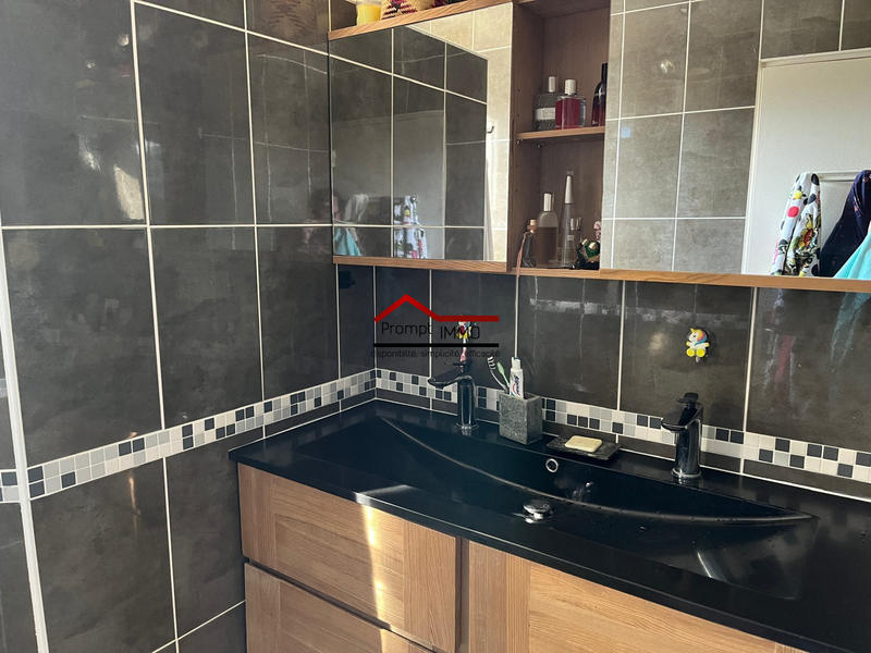 Maison - 128 m² - 8 pièces