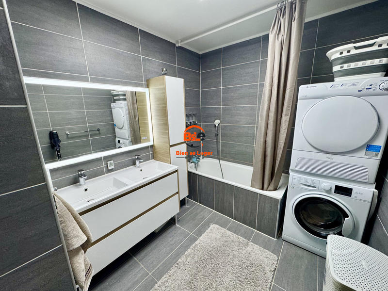 Appartement - 92 m² - 4 pièces