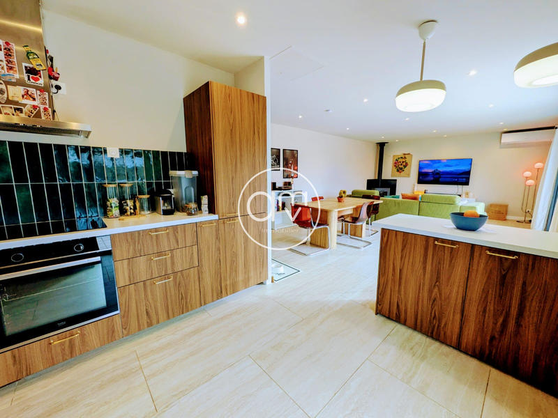 Maison - 91 m² - 4 pièces