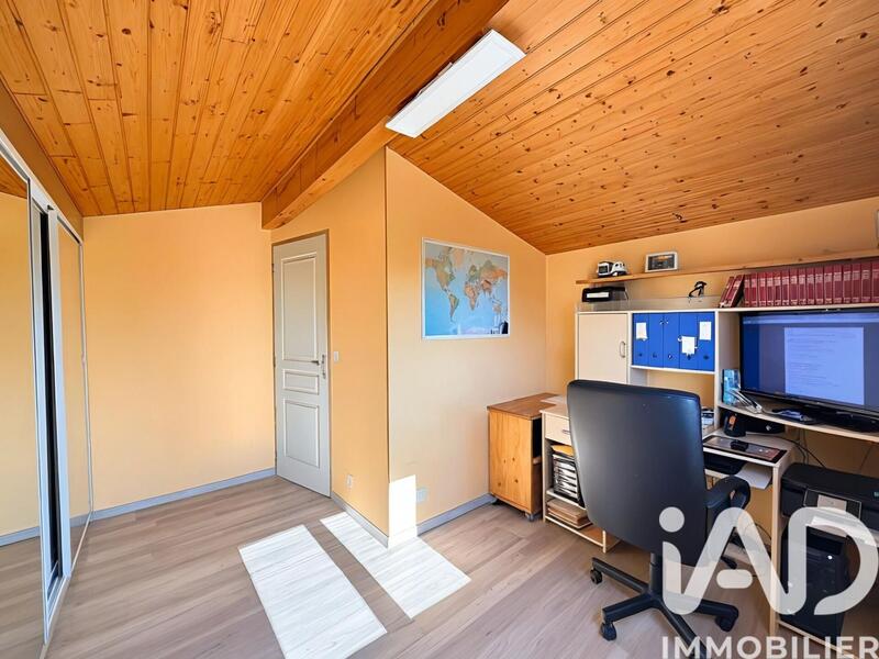 Maison - 111 m² - 5 pièces