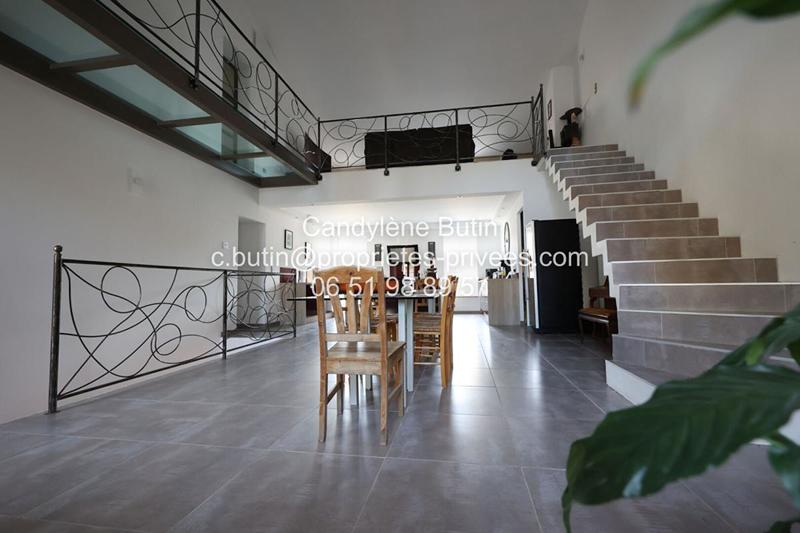 Maison - 278 m² - 10 pièces