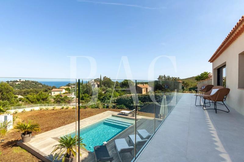 Villa - 180 m² - 5 pièces