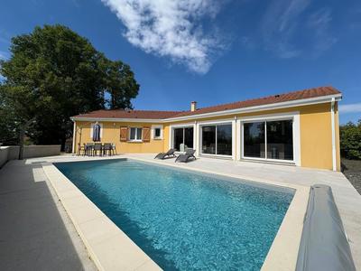 Maison - 141 m² - 6 pièces