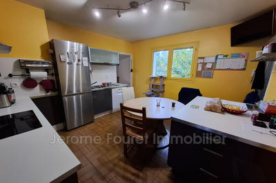 Maison - 139 m² - 6 pièces