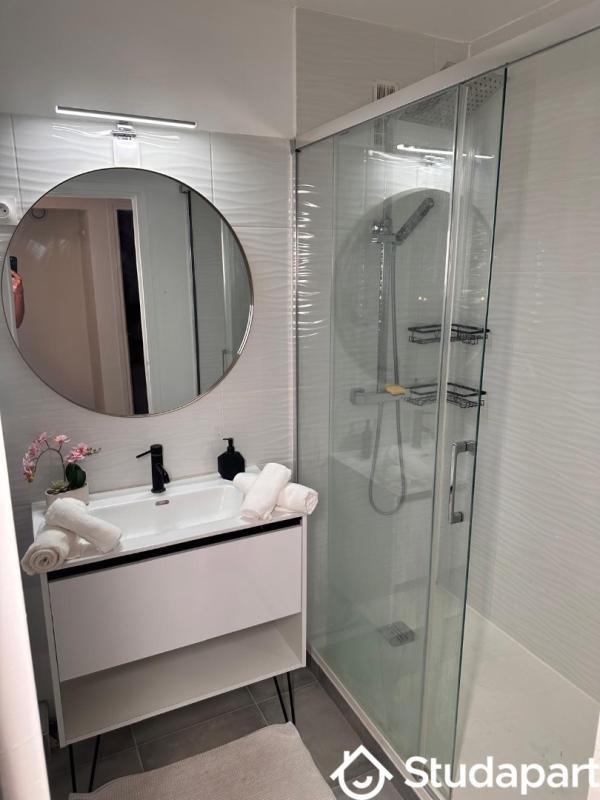 Chambre - 12 m² - 1 pièce