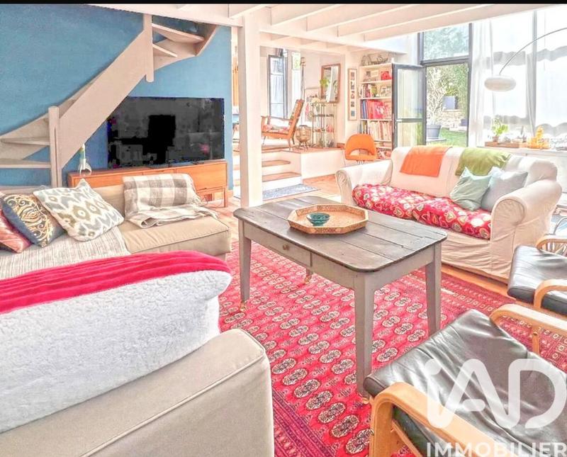 Maison - 168 m² - 6 pièces