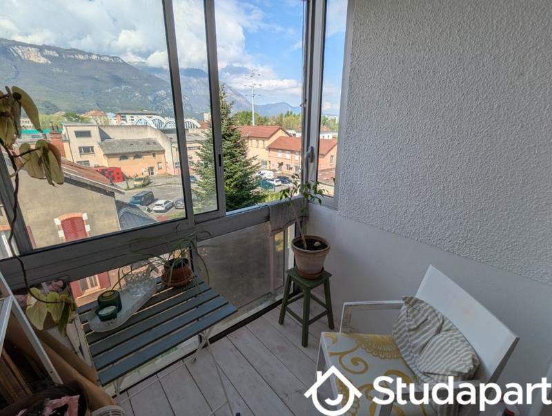 Chambre - 10 m² - 1 pièce