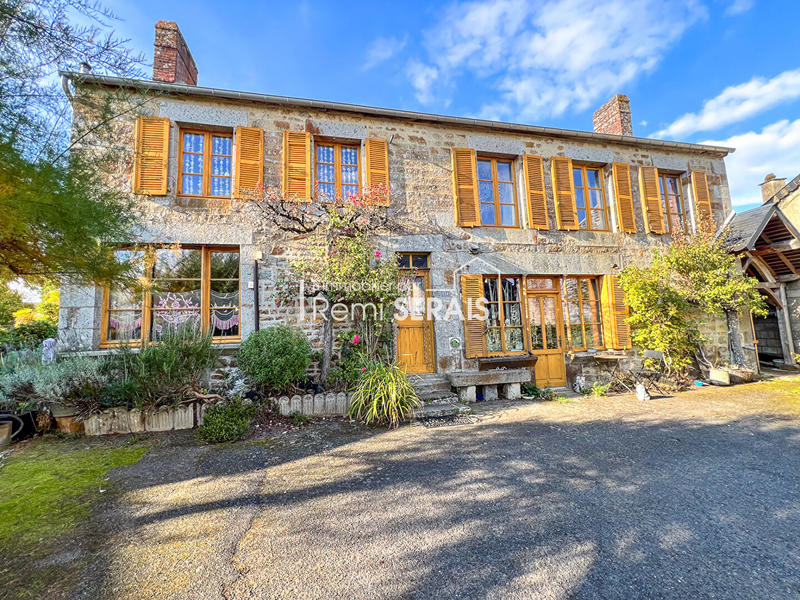 Maison - 137 m² - 6 pièces