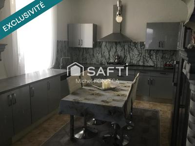 Maison de maîtres - 242 m² - 11 pièces