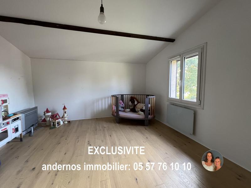Maison - 215 m² - 8 pièces