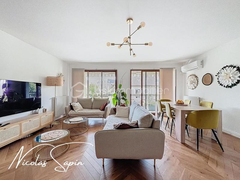 Appartement - 106 m² - 4 pièces