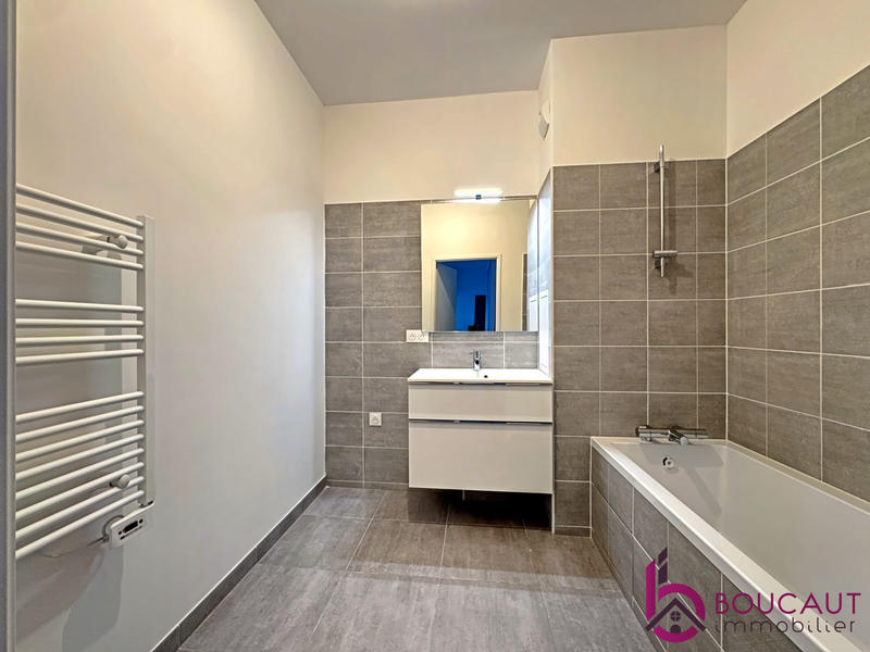 Appartement - 101 m² - 5 pièces