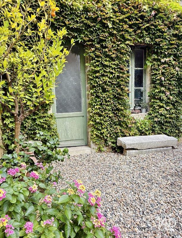 Maison - 285 m² - 7 pièces