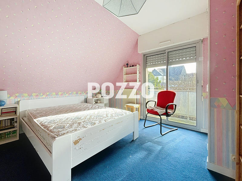 Maison - 177 m² - 9 pièces