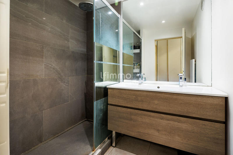 Appartement - 83 m² - 4 pièces