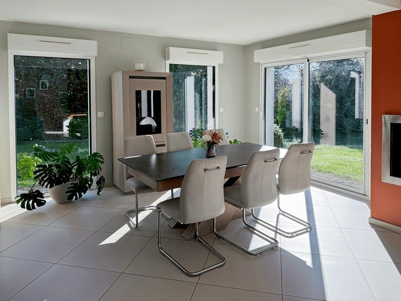 Maison - 188 m² - 7 pièces