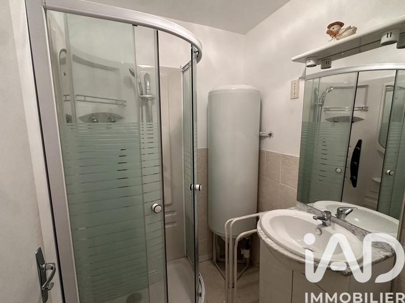 Maison - 220 m² - 13 pièces