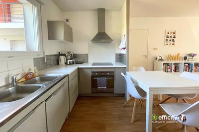 Appartement - 90 m² - 4 pièces