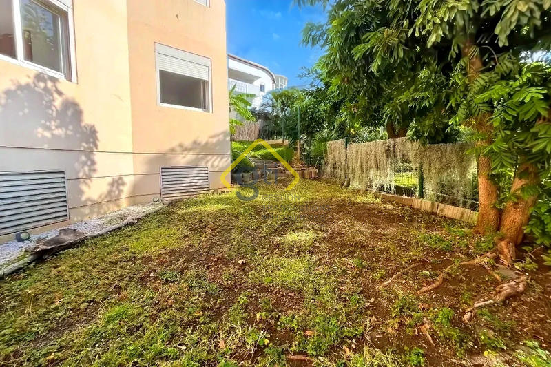 Appartement - 93 m² - 4 pièces