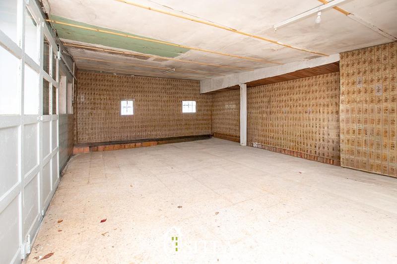 Maison - 257 m² - 10 pièces