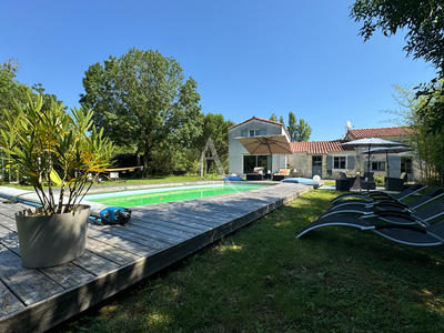 Maison - 165 m² - 5 pièces