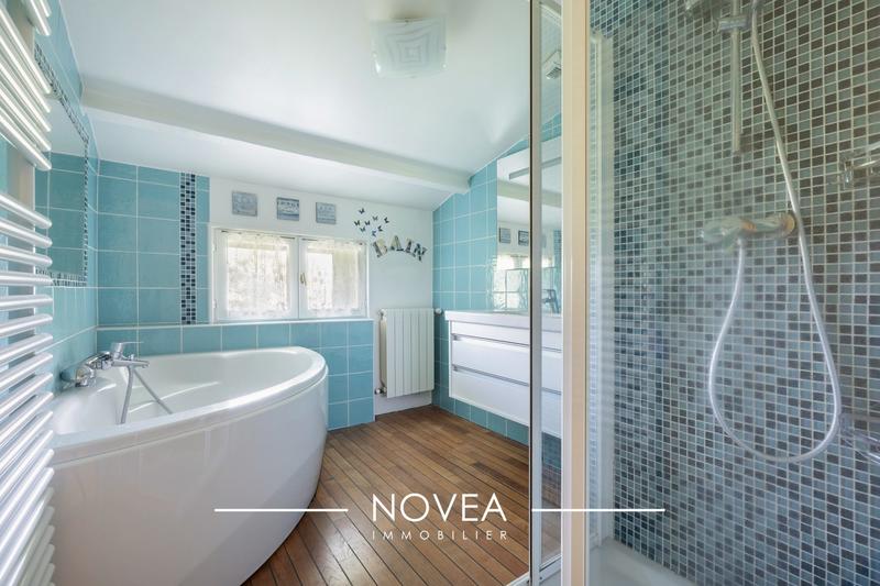 Maison ancienne - 210 m² - 5 pièces