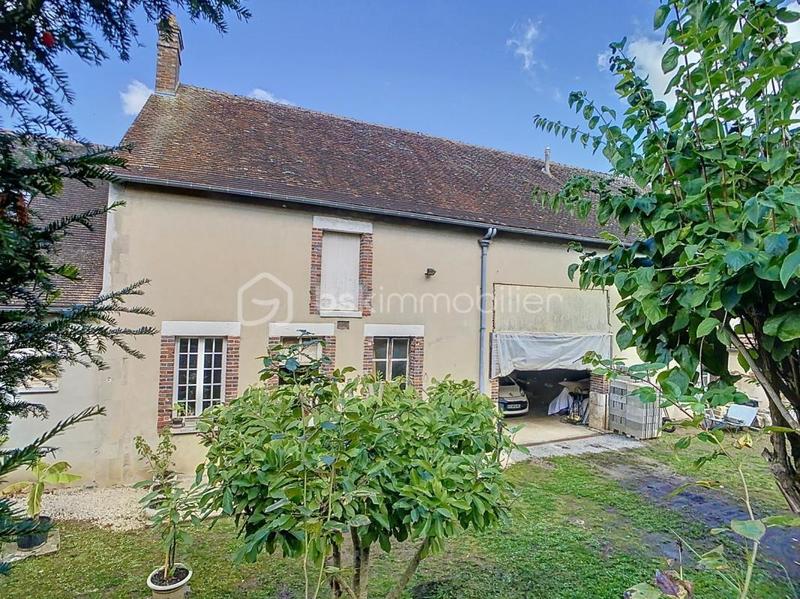 Maison ancienne - 140 m² - 3 pièces