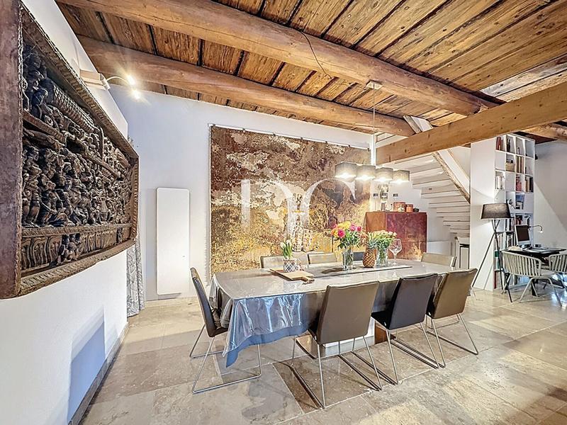 Maison ancienne - 322 m² - 10 pièces