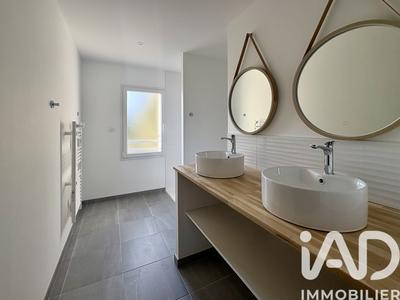 Maison - 108 m² - 4 pièces