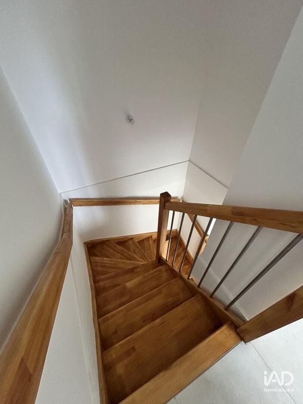 Maison - 96 m² - 5 pièces