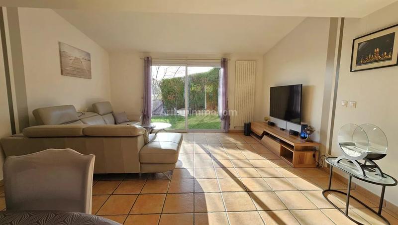 Maison - 92 m² - 5 pièces