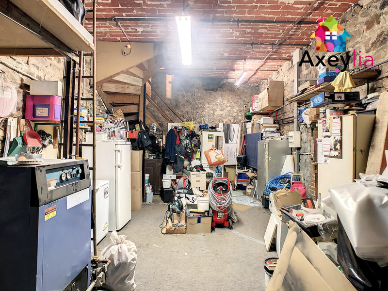 Maison - 232 m² - 9 pièces