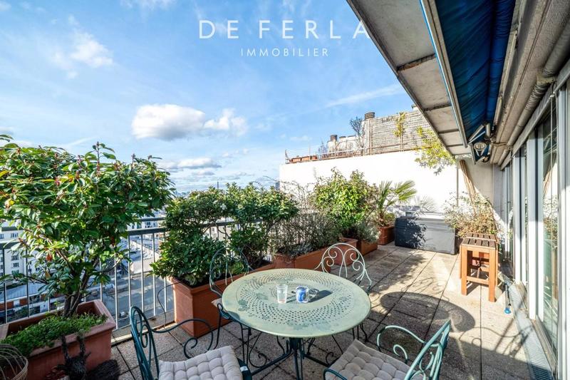 Appartement - 133 m² - 6 pièces