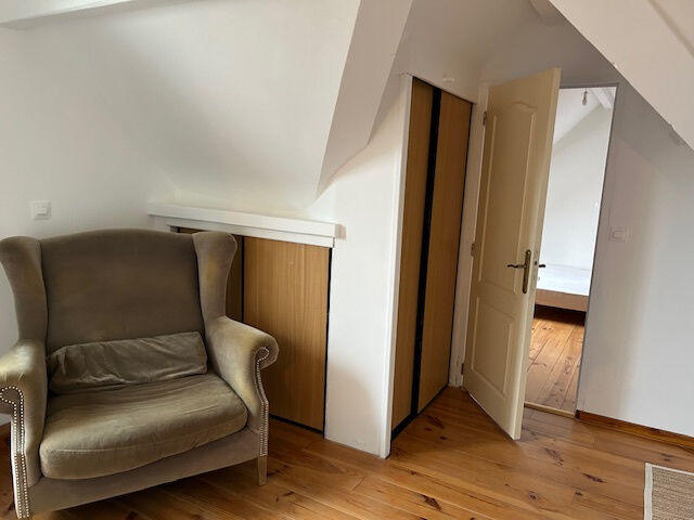 Maison - 226 m² - 11 pièces